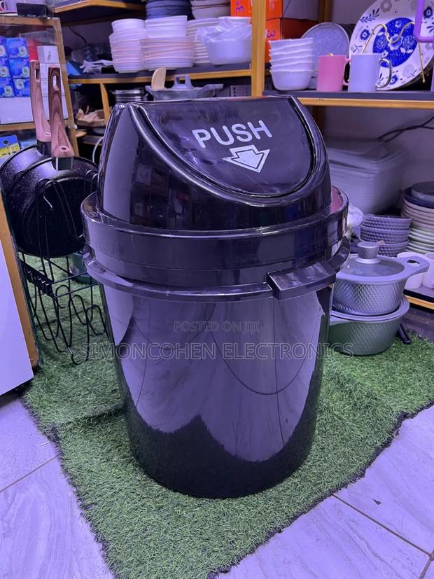 50l Kenpoly Swing Dustbin