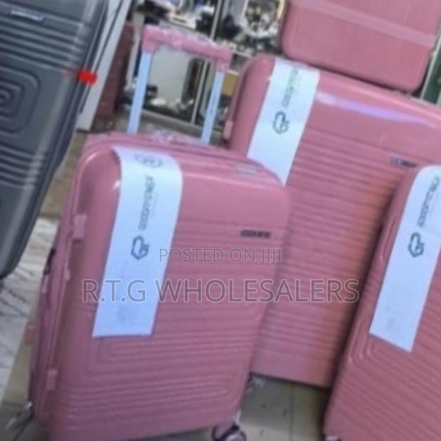 Unbreakable Small Rubber Suitcase – Durable Travel Companion - thumbnail 2