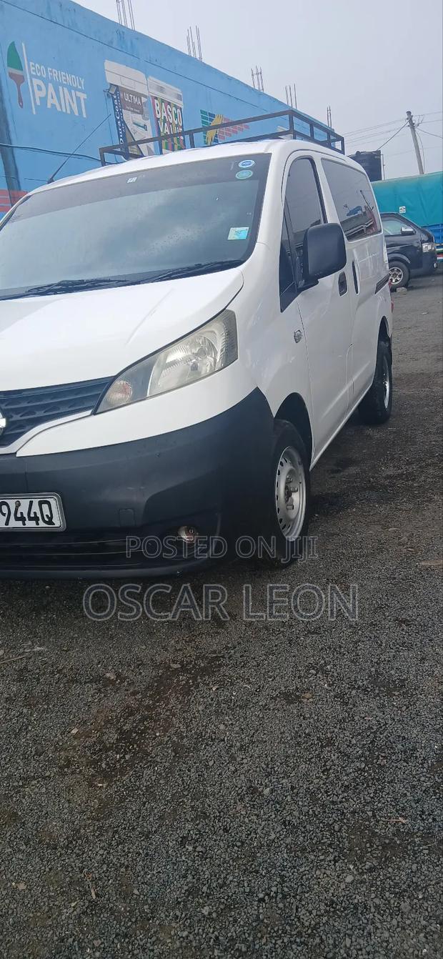 Nissan NV200 2016 White - thumbnail 3