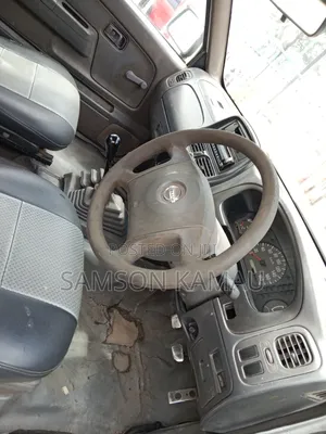 Nissan Hardbody 2008 White