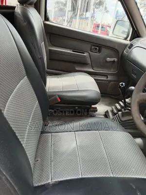 Nissan Hardbody 2008 White