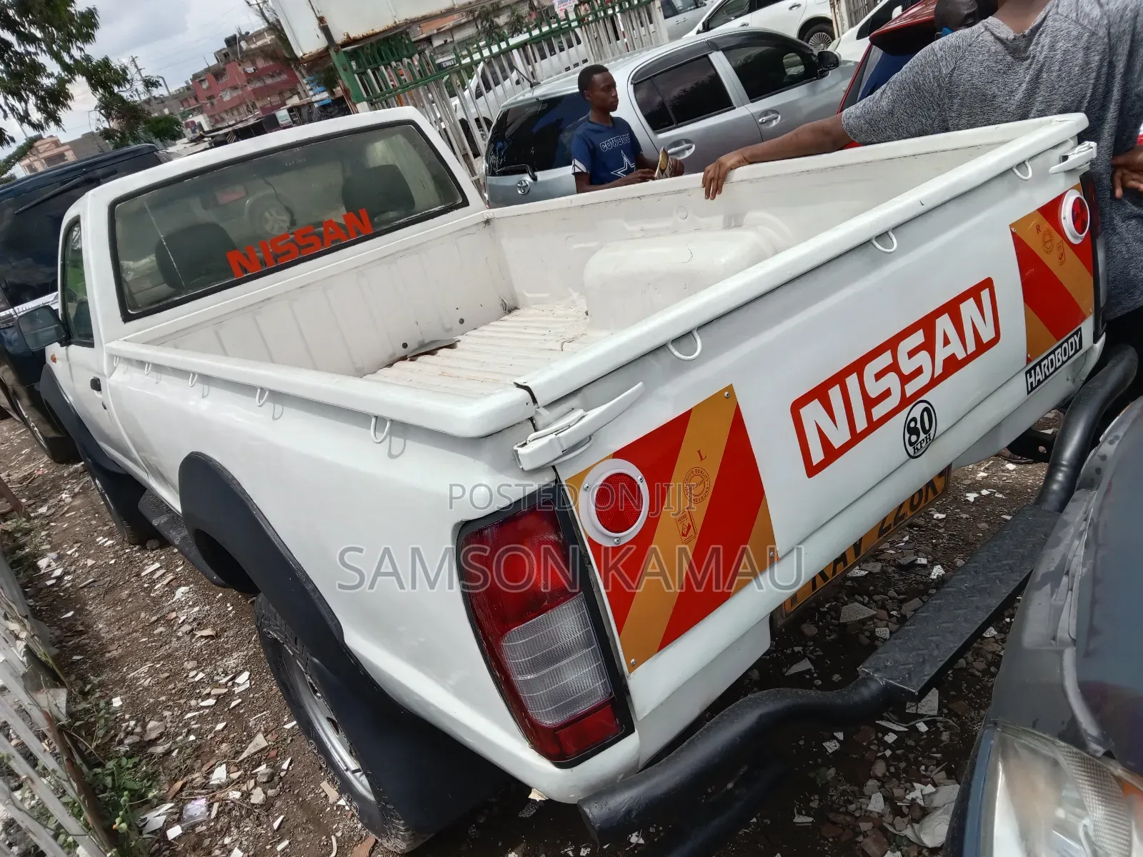 Nissan Hardbody 2008 White
