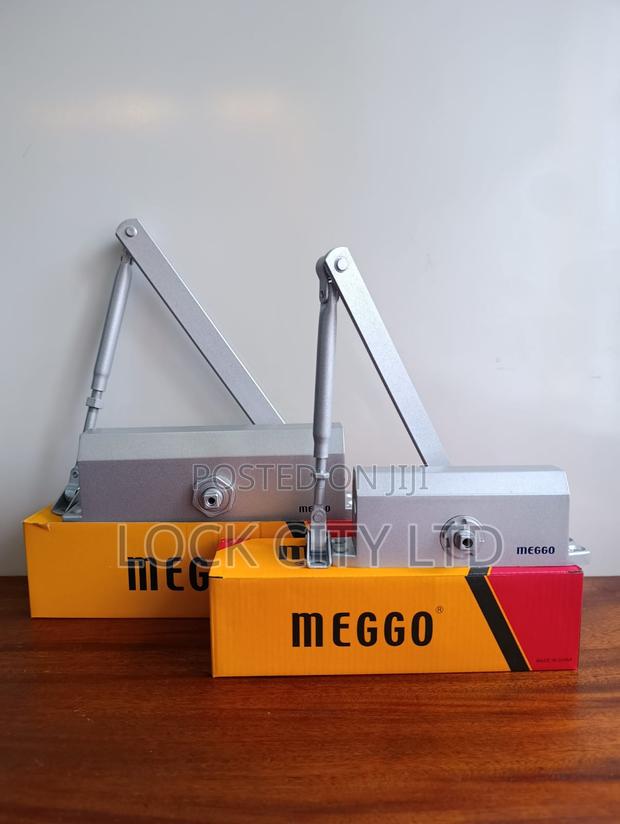 Meggo Door Closer - main view