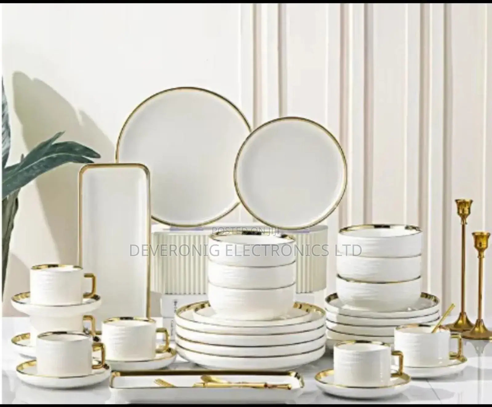 32 PCS Edged Striped Gold Ceramic Dinner Set