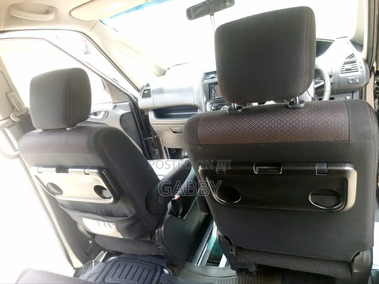 Nissan Serena 2011 Purple