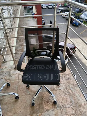 Simple Home/Office Chair
