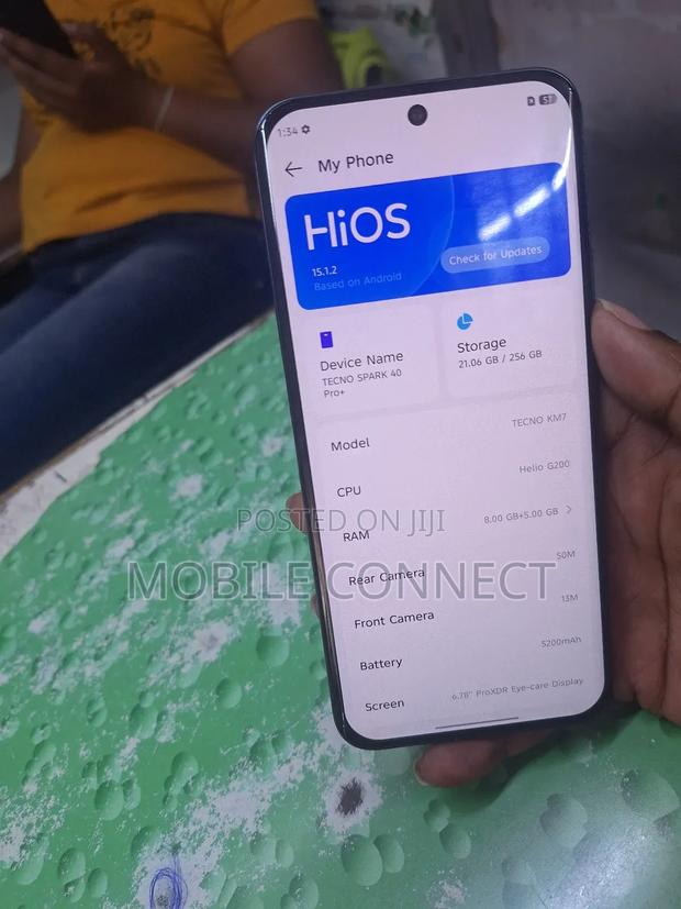 Tecno Spark 40 Pro+ 256 GB Black - thumbnail 3