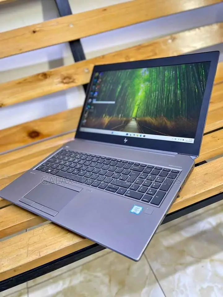 Laptop HP ZBook 15 G5 16GB Intel Core i5 SSD 512GB