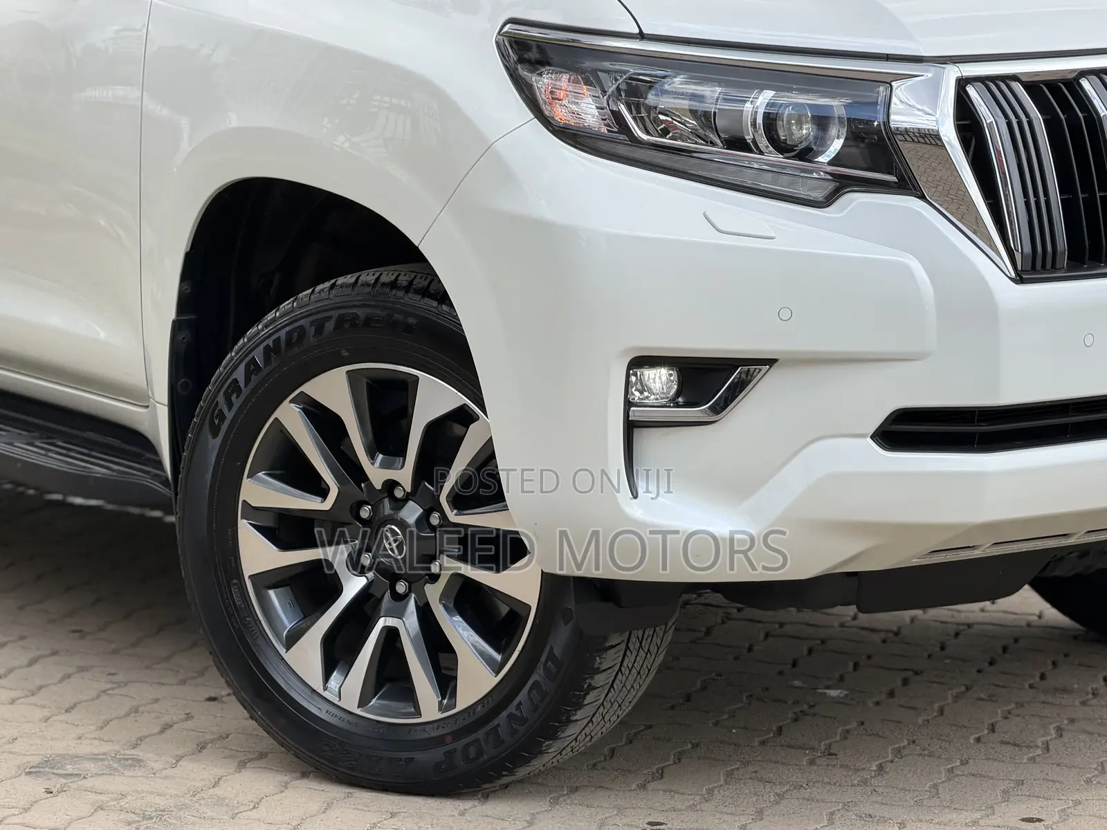 Toyota Land Cruiser Prado 2.7 2022 White