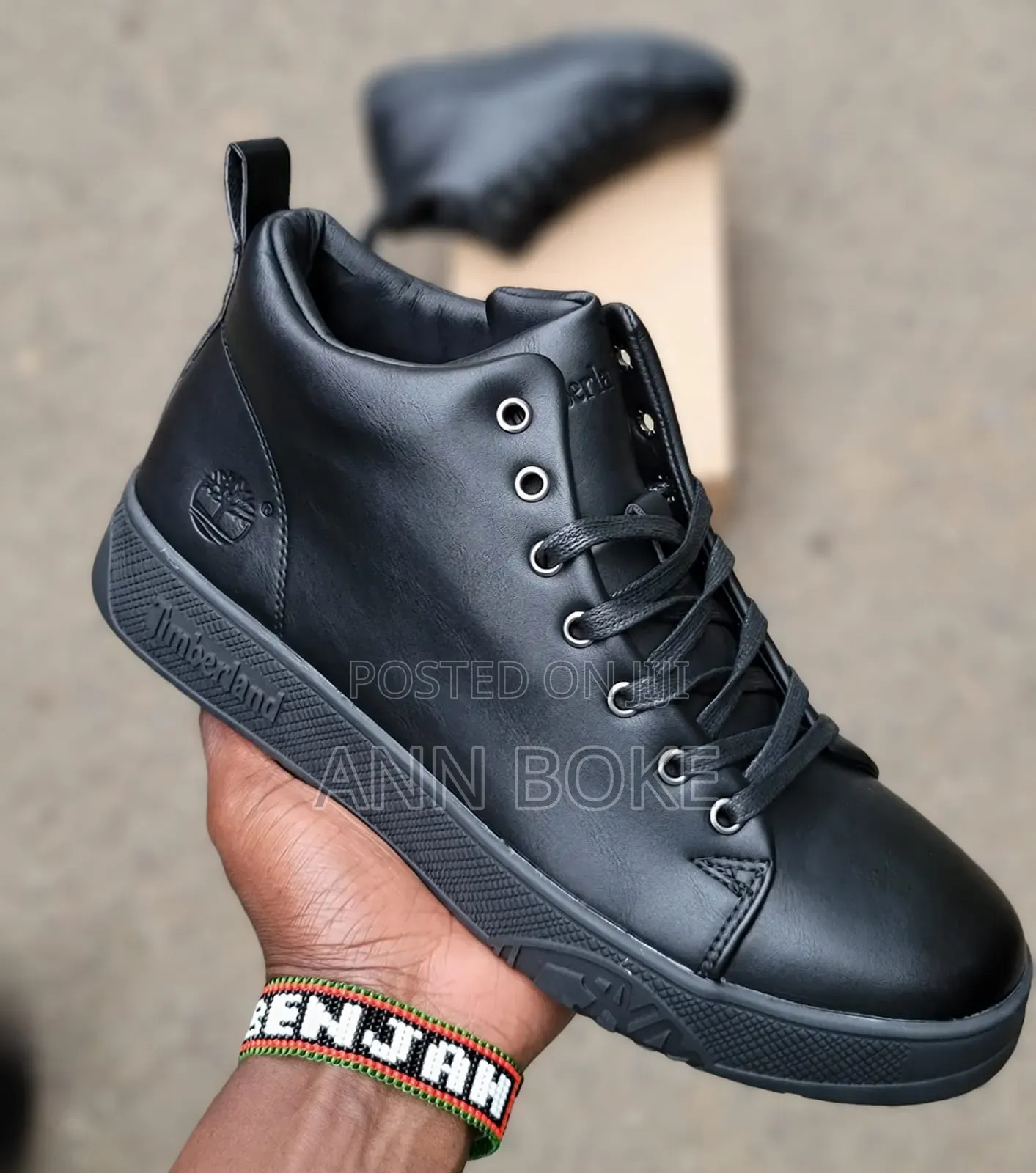 Timberland Boot
Sizes:40-45
 Quality