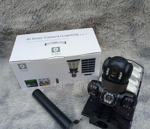 V380 Solar 4g Ptz Camera With Flood Light - main view