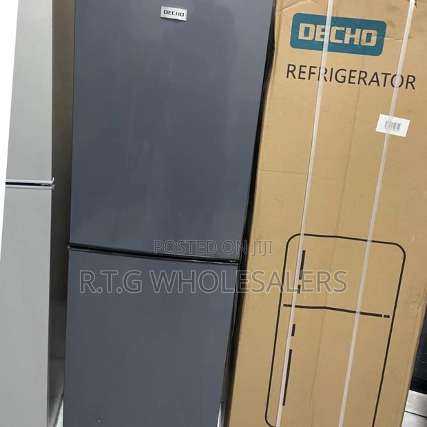 Compact Decho 138l Refrigerator With Top Freezer
