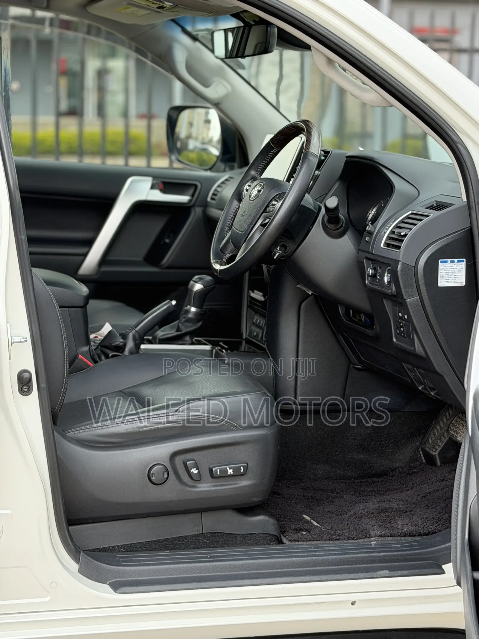 Toyota Land Cruiser Prado 2.8 2021 Pearl