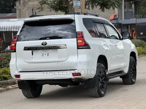 Toyota Land Cruiser Prado 2.8 2021 Pearl