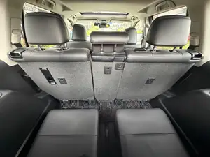 Toyota Land Cruiser Prado 2.8 2021 Pearl