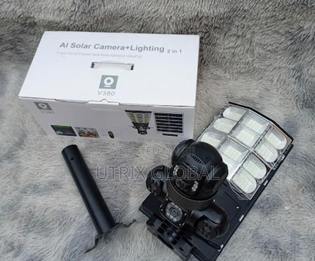 V380 Wireless 4g Solar Triple Lens Cctv