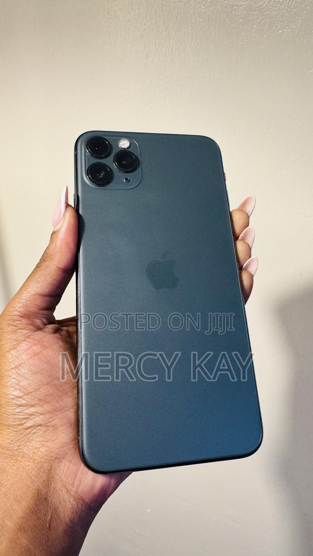 Apple iPhone 11 Pro Max 256 GB Gray - thumbnail 2