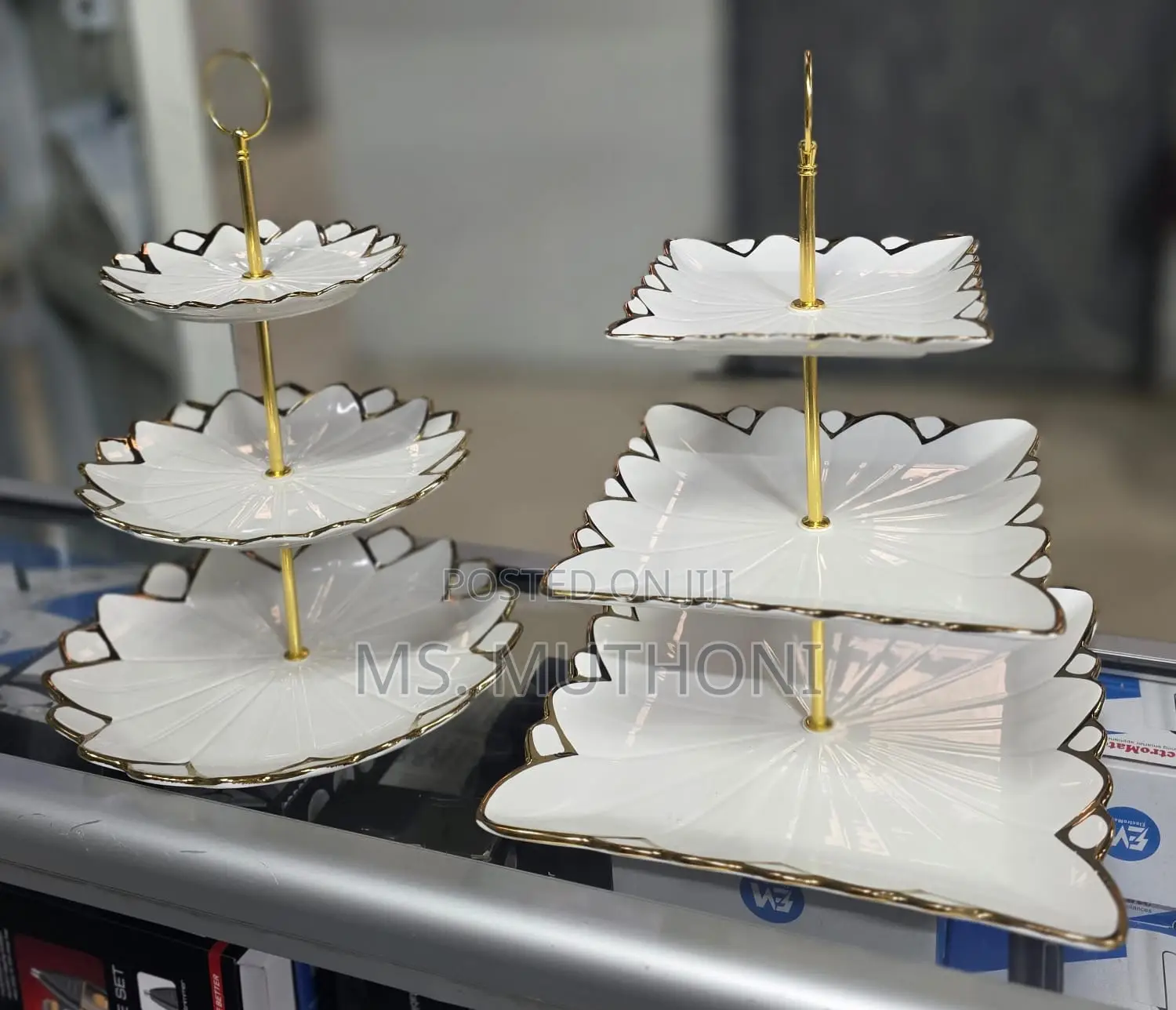 3 Tier Cupcakes Stand