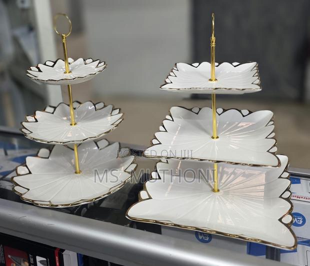 3 Tier Cupcakes Stand - thumbnail 2