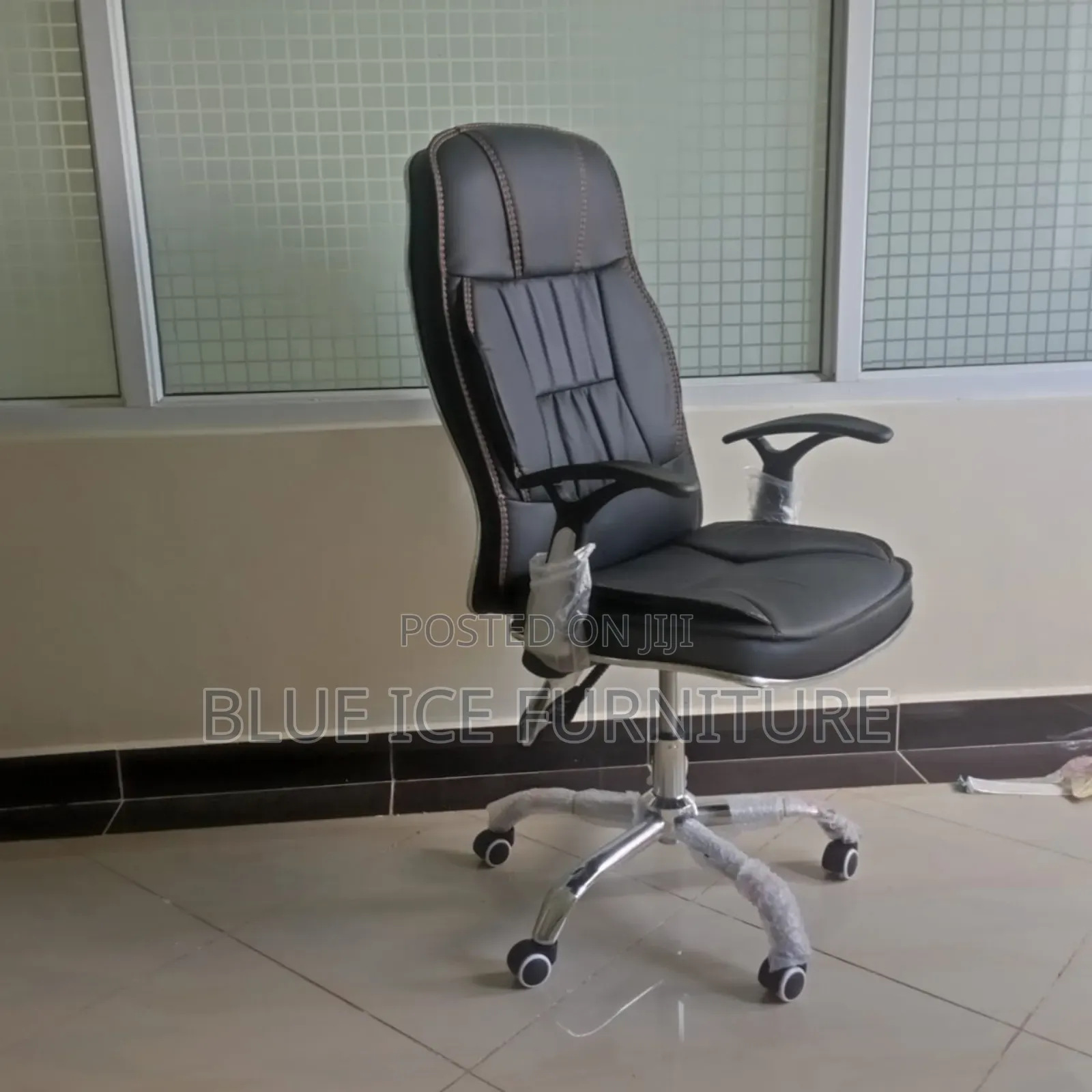 Office Leather Chair With Plastic Armrest