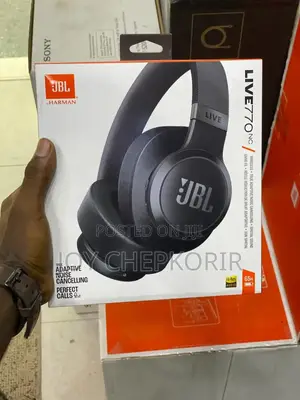 JBL Live 770nc Wireless Over‐Ear Noise‐Cancelling Headphones