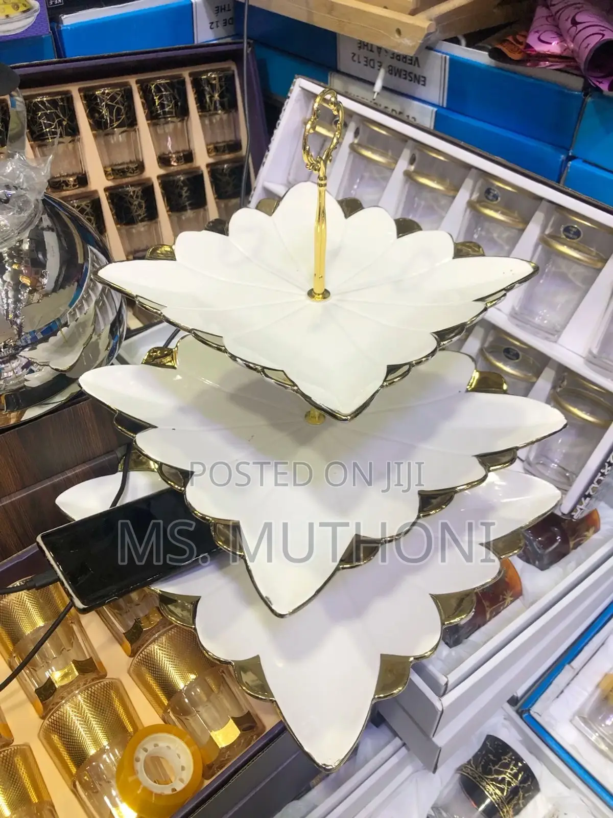 3 Tier Cupcakes Stand