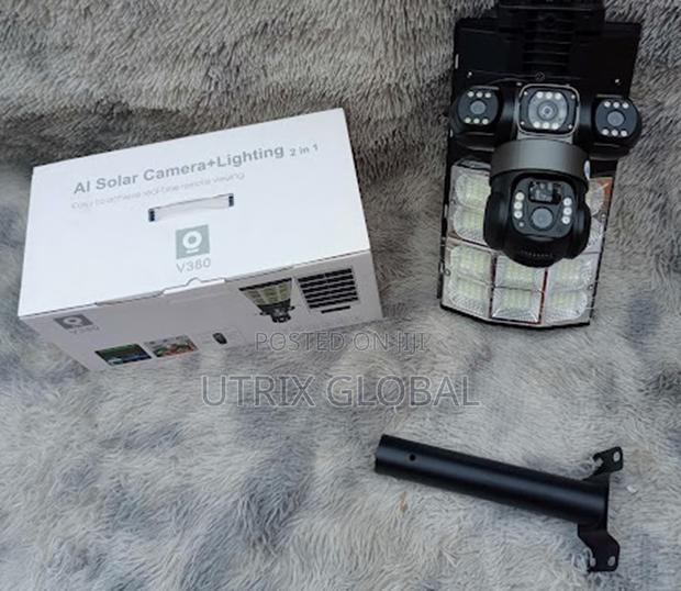 V380 Hd Triple Lens Solar 4g Cctv Camera - main view