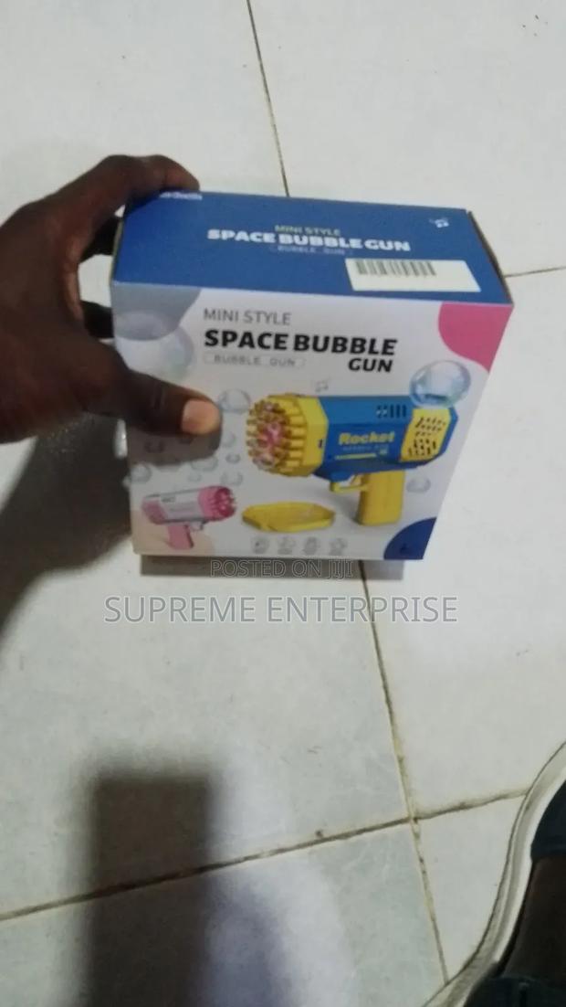 Space Bubble Gun