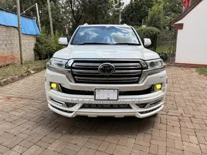 Toyota Land Cruiser 4.6 V8 ZX 2020 White