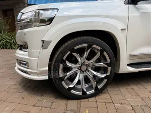 Toyota Land Cruiser 4.6 V8 ZX 2020 White