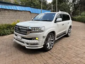 Toyota Land Cruiser 4.6 V8 ZX 2020 White