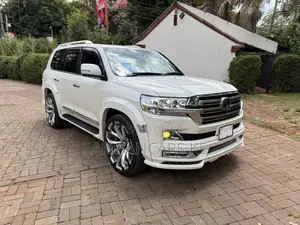 Toyota Land Cruiser 4.6 V8 ZX 2020 White