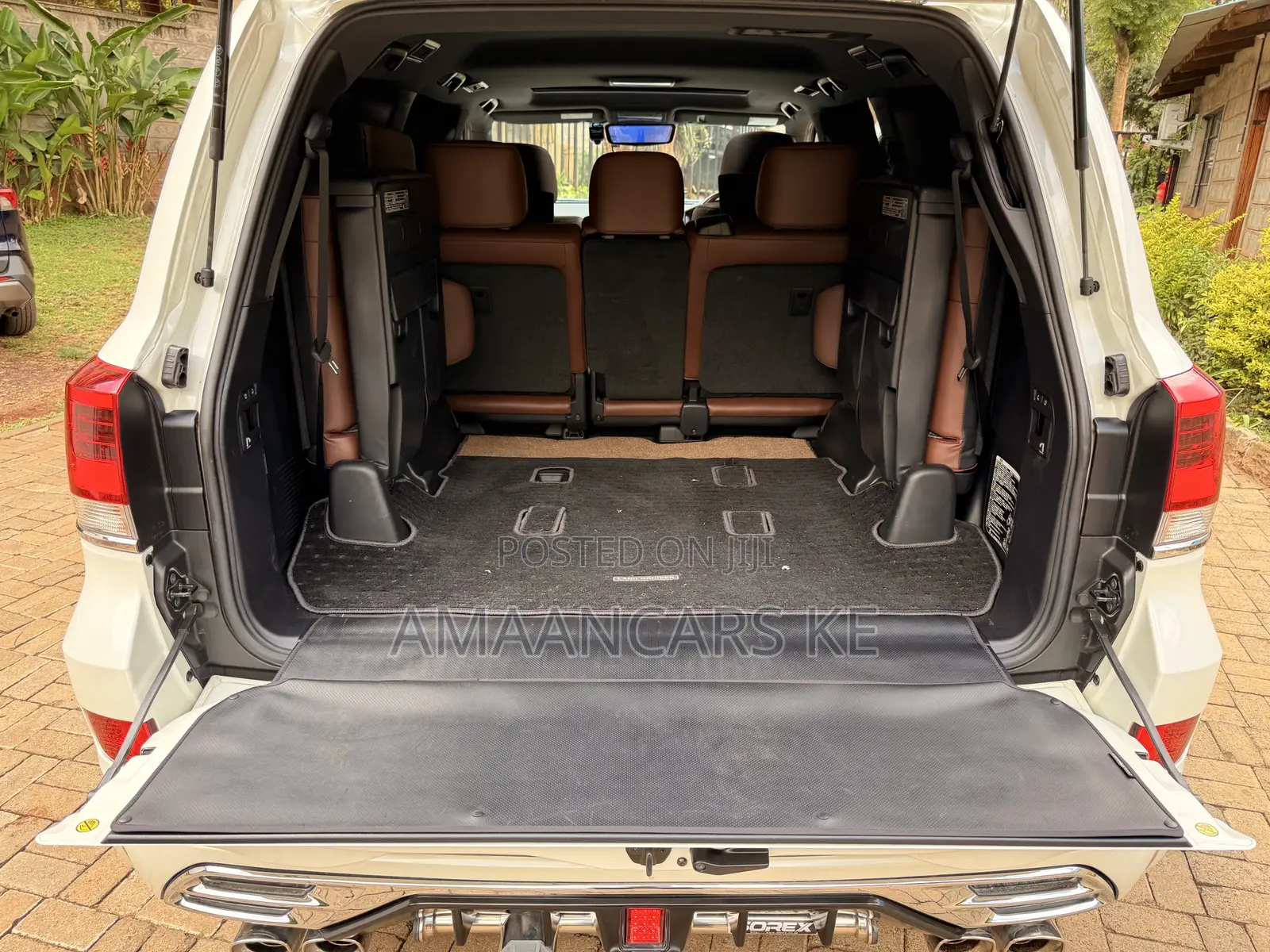 Toyota Land Cruiser 4.6 V8 ZX 2020 White