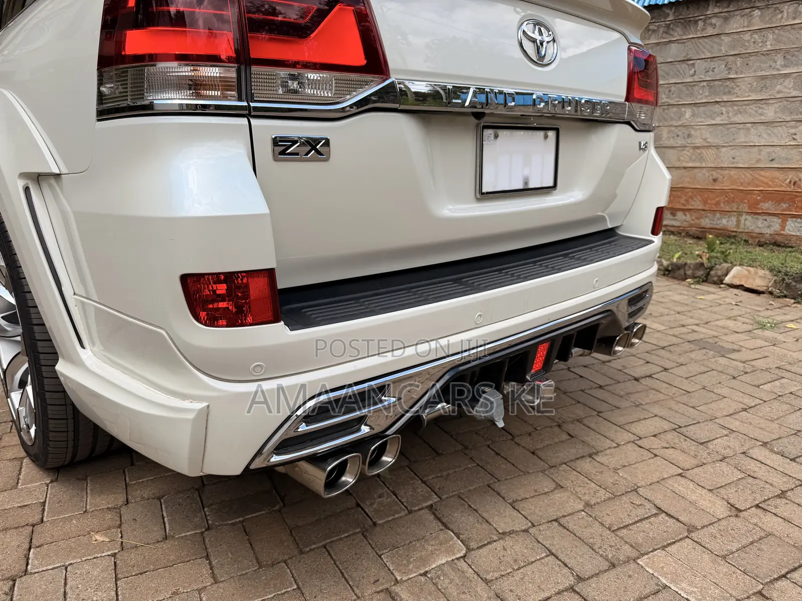 Toyota Land Cruiser 4.6 V8 ZX 2020 White