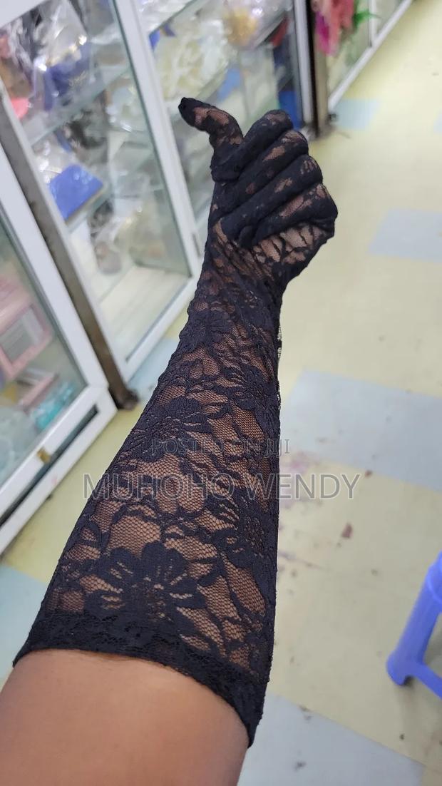Long Black Lace Gloves - thumbnail 2