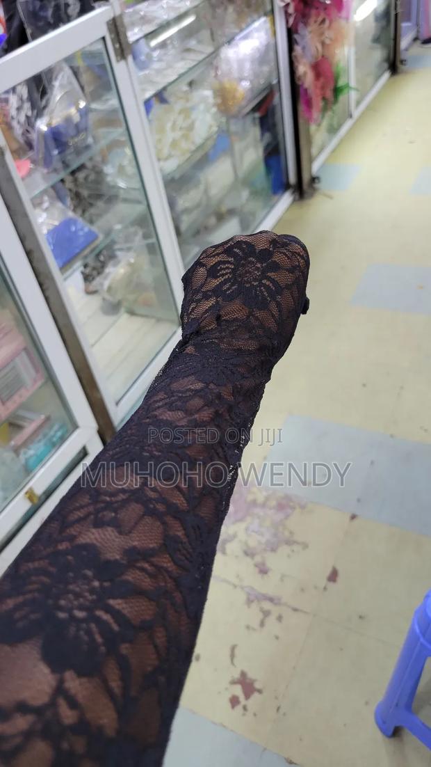 Long Black Lace Gloves - thumbnail 5