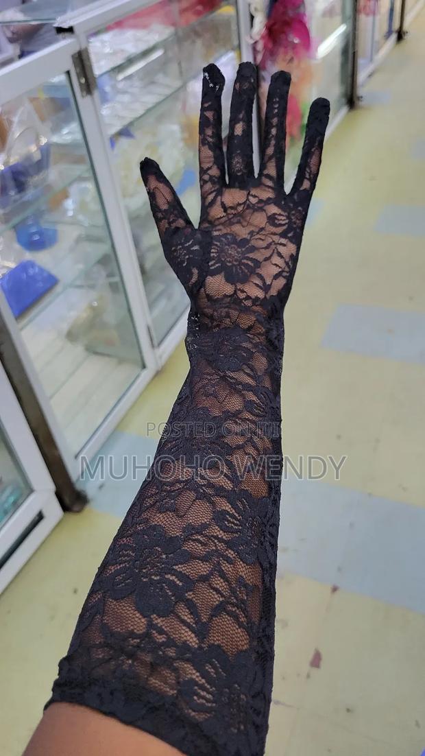 Long Black Lace Gloves - thumbnail 7