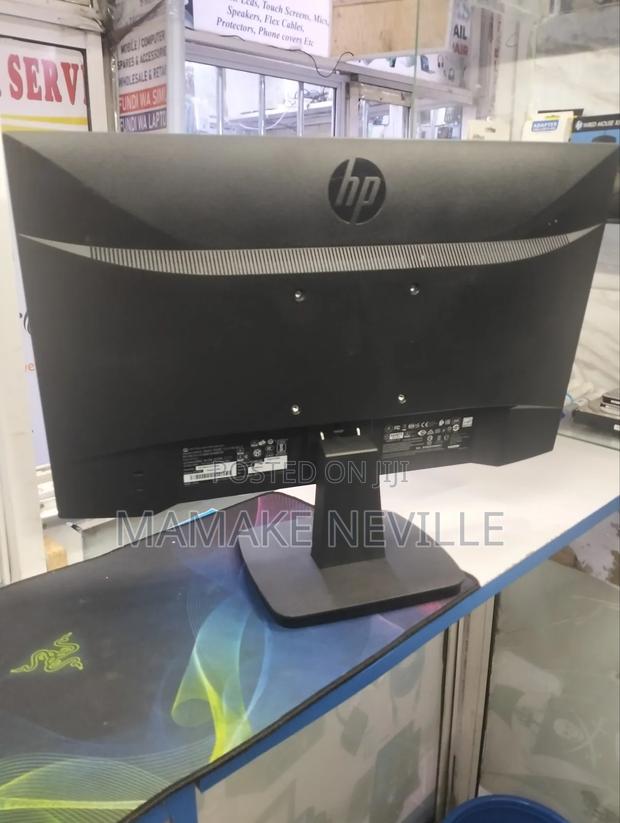 Hp P22v Wide Monitor - thumbnail 2