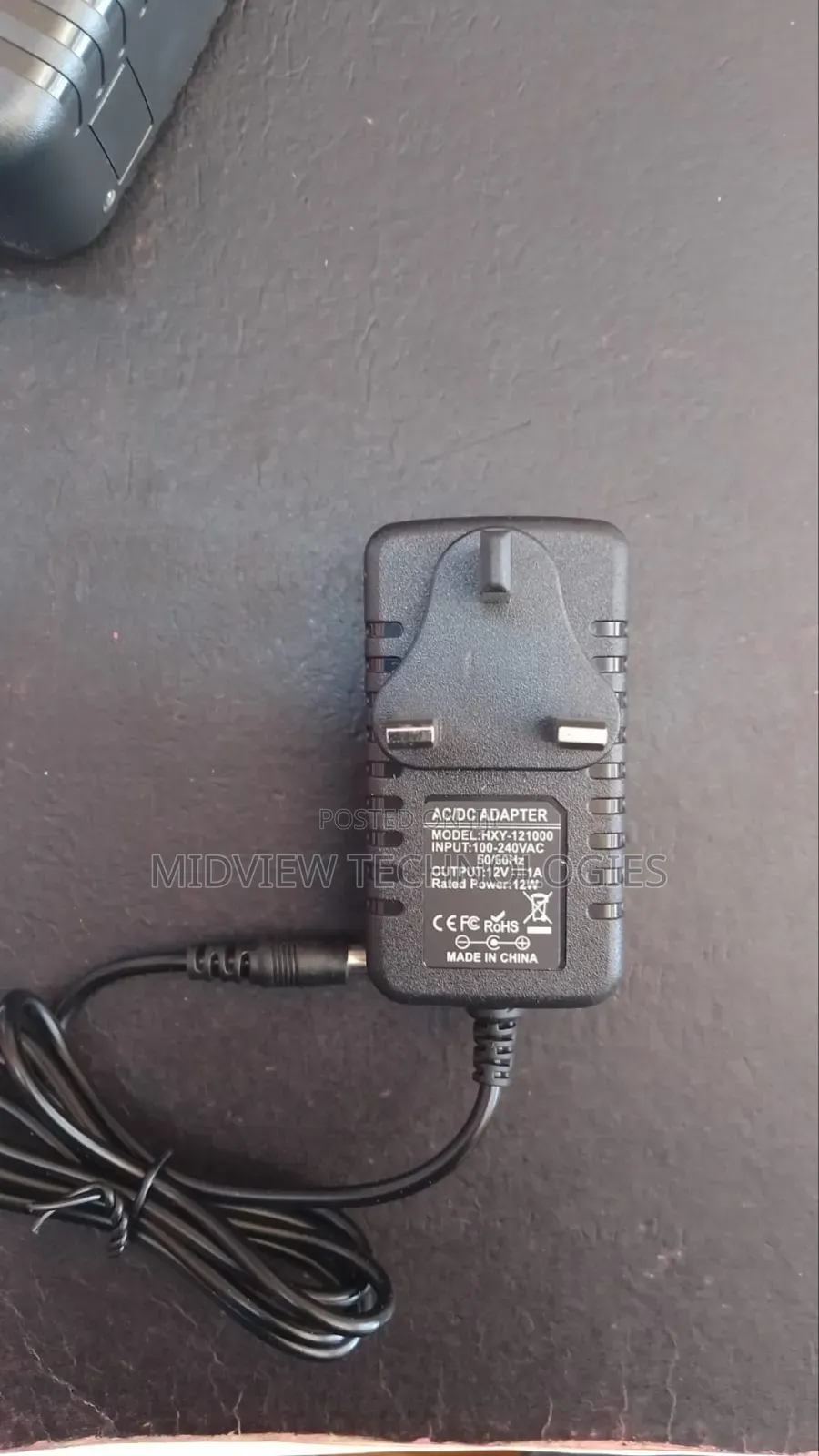 Adapter 12v 1a