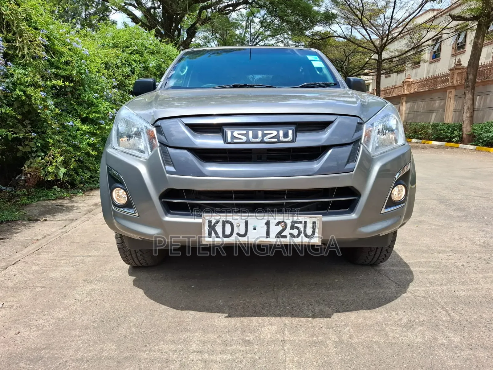 Isuzu D-MAX 2022 Gray