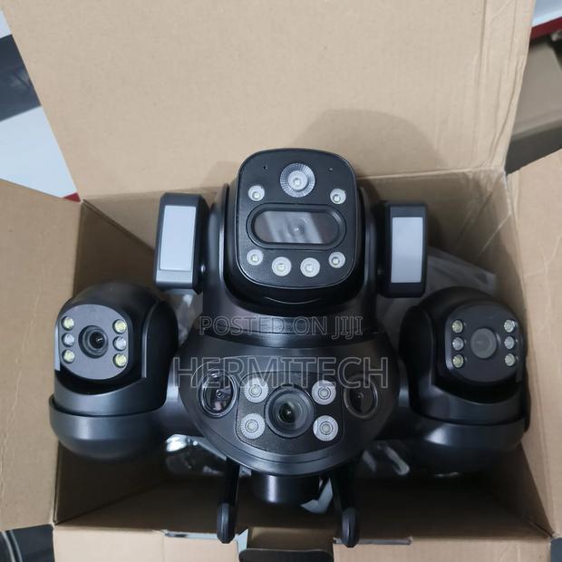 4lens Dual Panel Solar Powered CCTV Camera