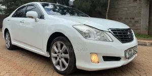 Toyota Crown 2009 White