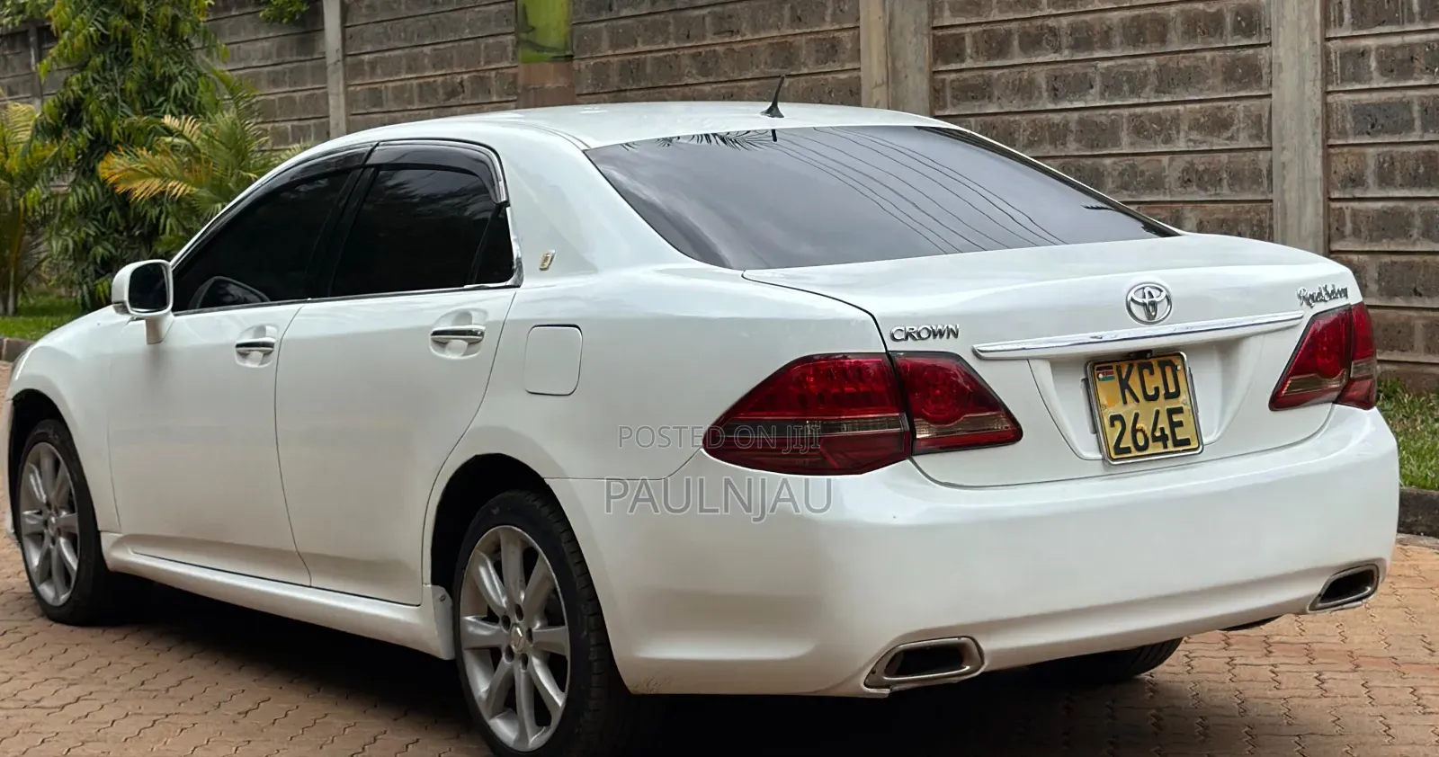 Toyota Crown 2009 White
