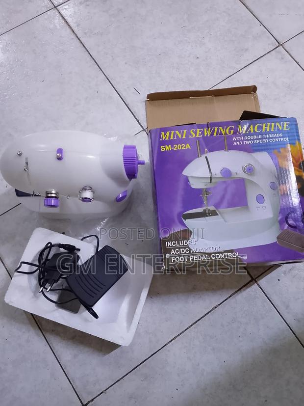 Mini Sewing Machine, Sewing Machine - main view