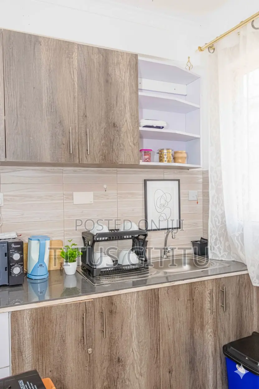 Spacious Studio Nanyuki | Mount Kenya Views | Parking Gated Estate |