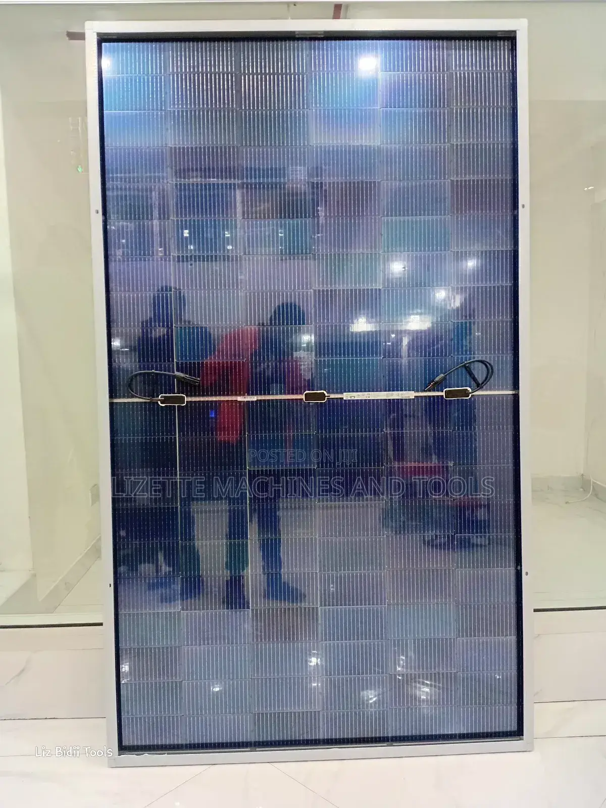 Jinko 565 Watts All Weather Bi Facial Solar Panels