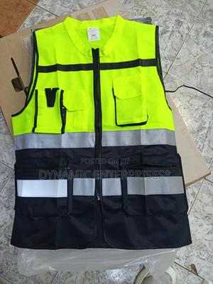 High-visibility Reflective Safety Vest Reflector - thumbnail 3