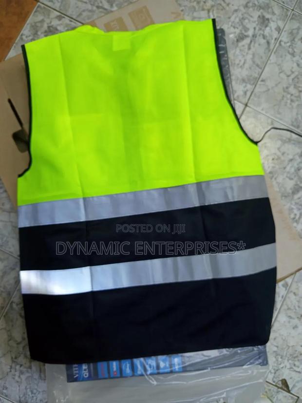 High-visibility Reflective Safety Vest Reflector - thumbnail 4