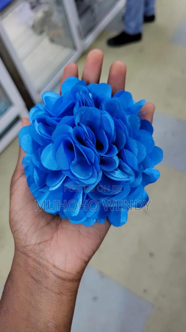 Liiht Blue Flower Clip - thumbnail 4