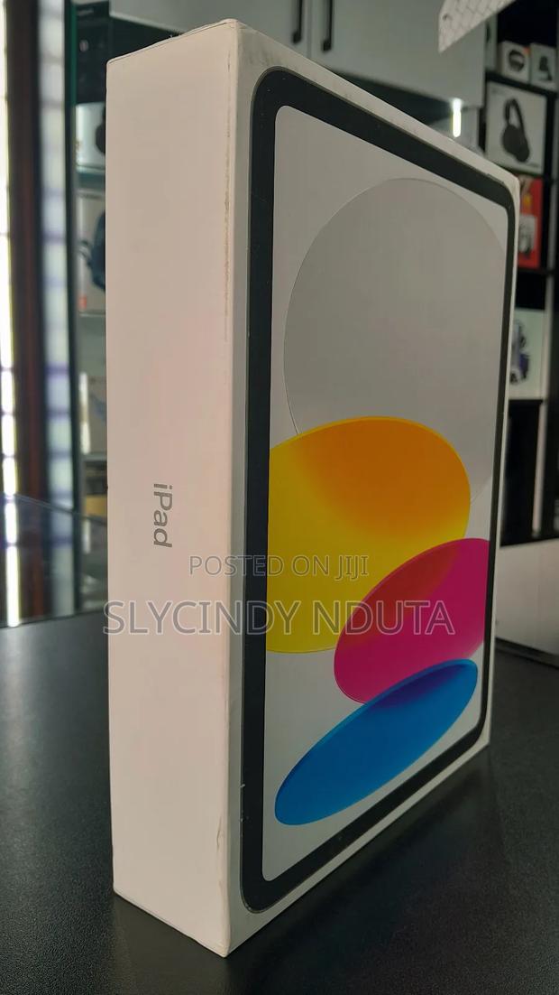 New Apple iPad (2025) 128 GB Silver - thumbnail 2
